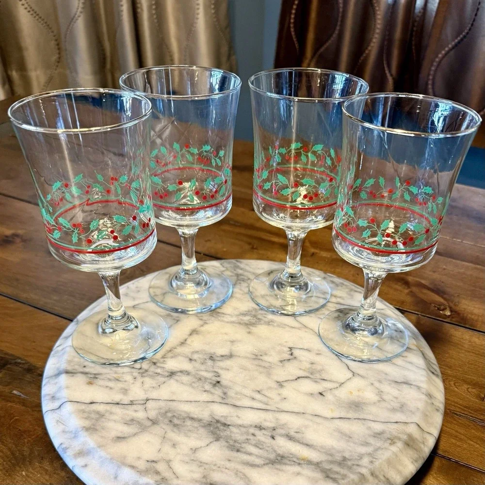 4pc VTG 1986‎ Libbey Arby's Holly Berry Christmas Smooth Stem Goblet Glass 10oz